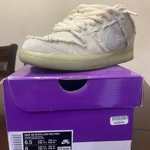 Mummy Nike dunks